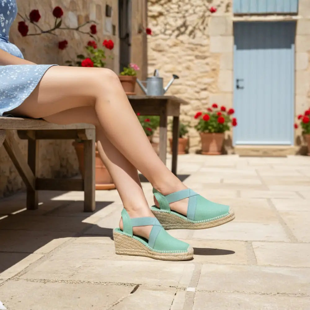 Alpargatas mujer de lino verde mint con banda elástica - Cuña de yute 4cm - Fabricadas en España - AUSARDIA