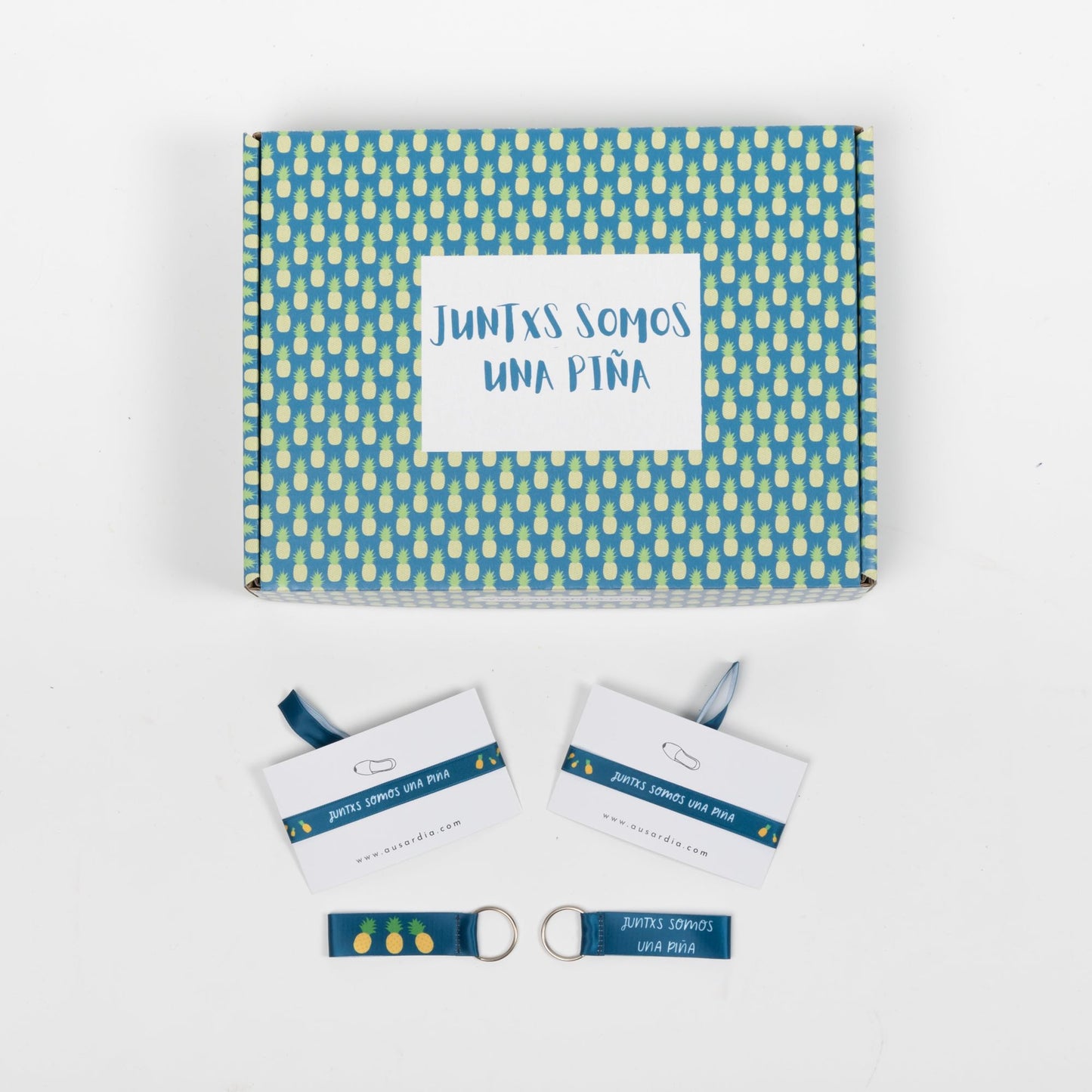 PACK "JUNTXS SOMOS UNA PIÑA" + PULSERAS + LLAVEROS