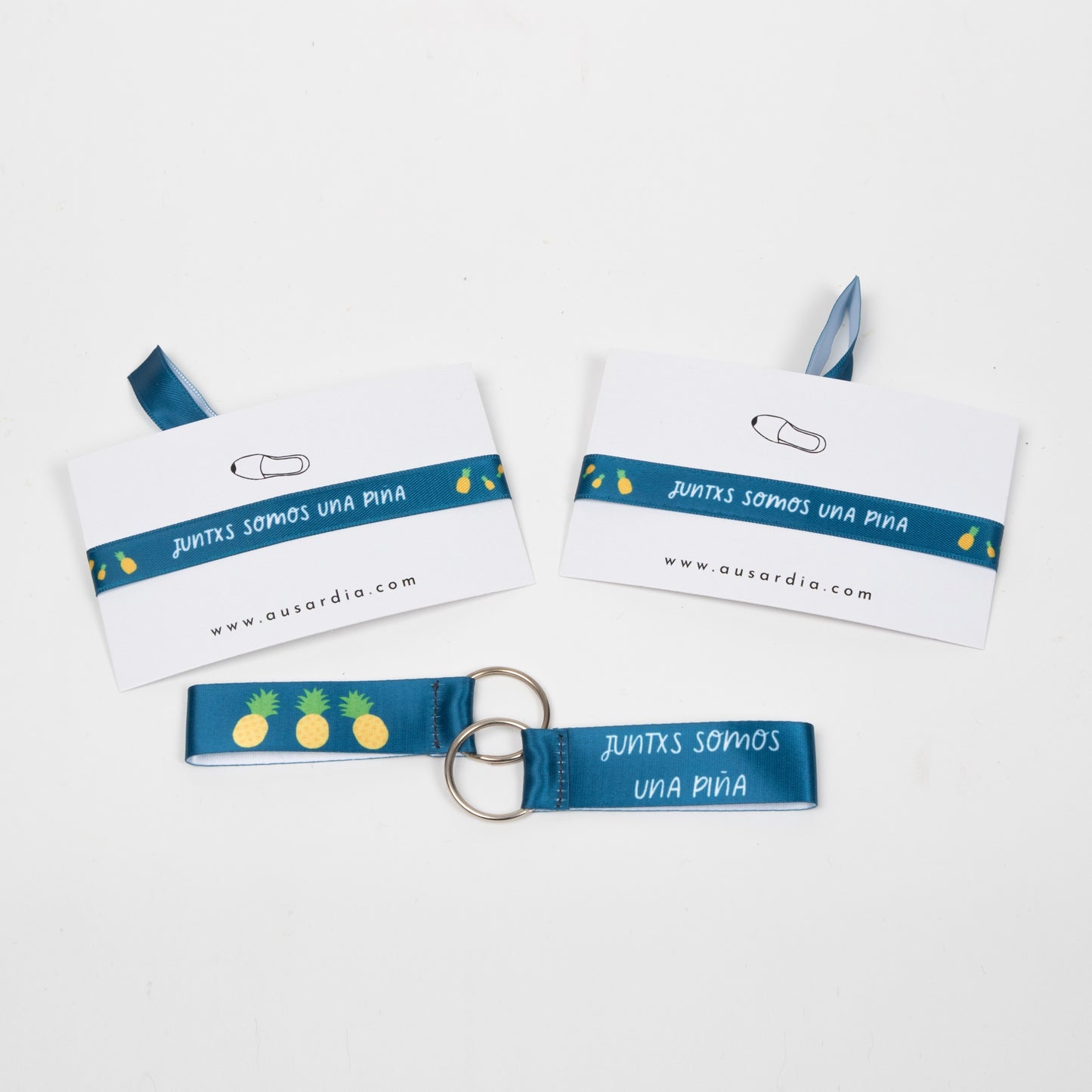 PACK "JUNTXS SOMOS UNA PIÑA" + PULSERAS + LLAVEROS