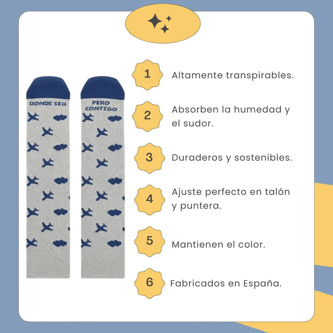 Calcetines con mensaje "Donde sea, pero contigo" y diseño de características, ideales para regalar a tu pareja en aniversarios, San Valentín o cualquier ocasión especial.