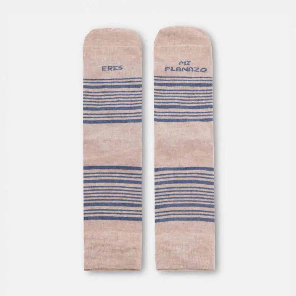 Calcetines Eres Mi Planazo - Regalo romántico para parejas con caja kraft