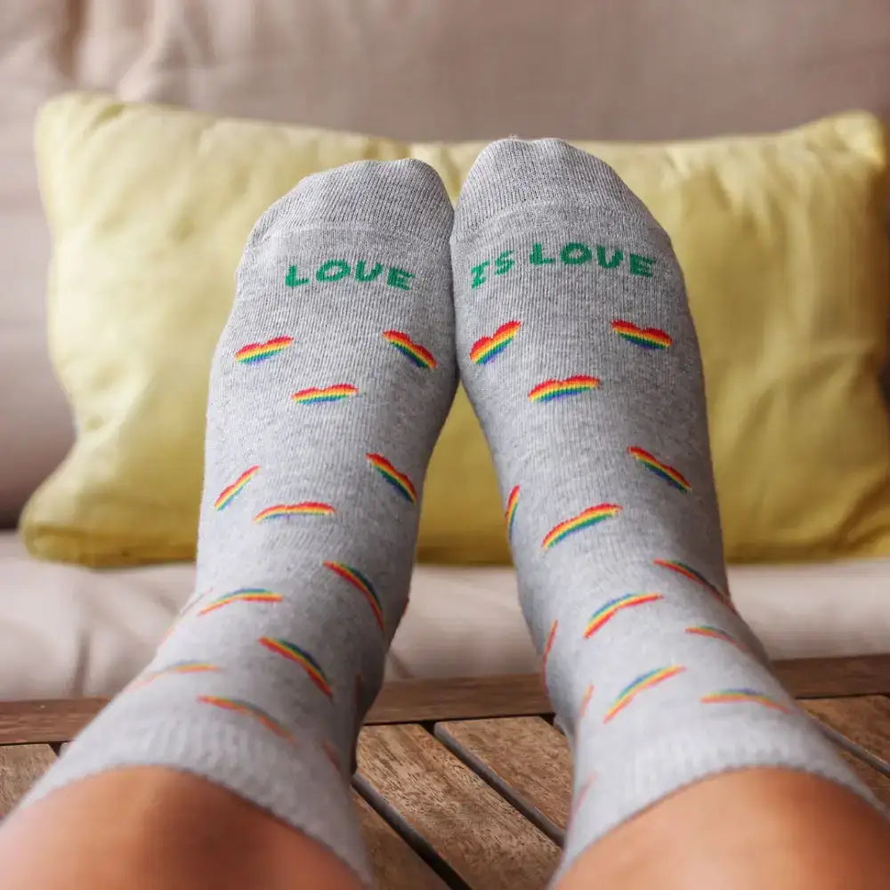 CALCETINES ORGULLO ’LOVE IS LOVE’ - Calcetines
