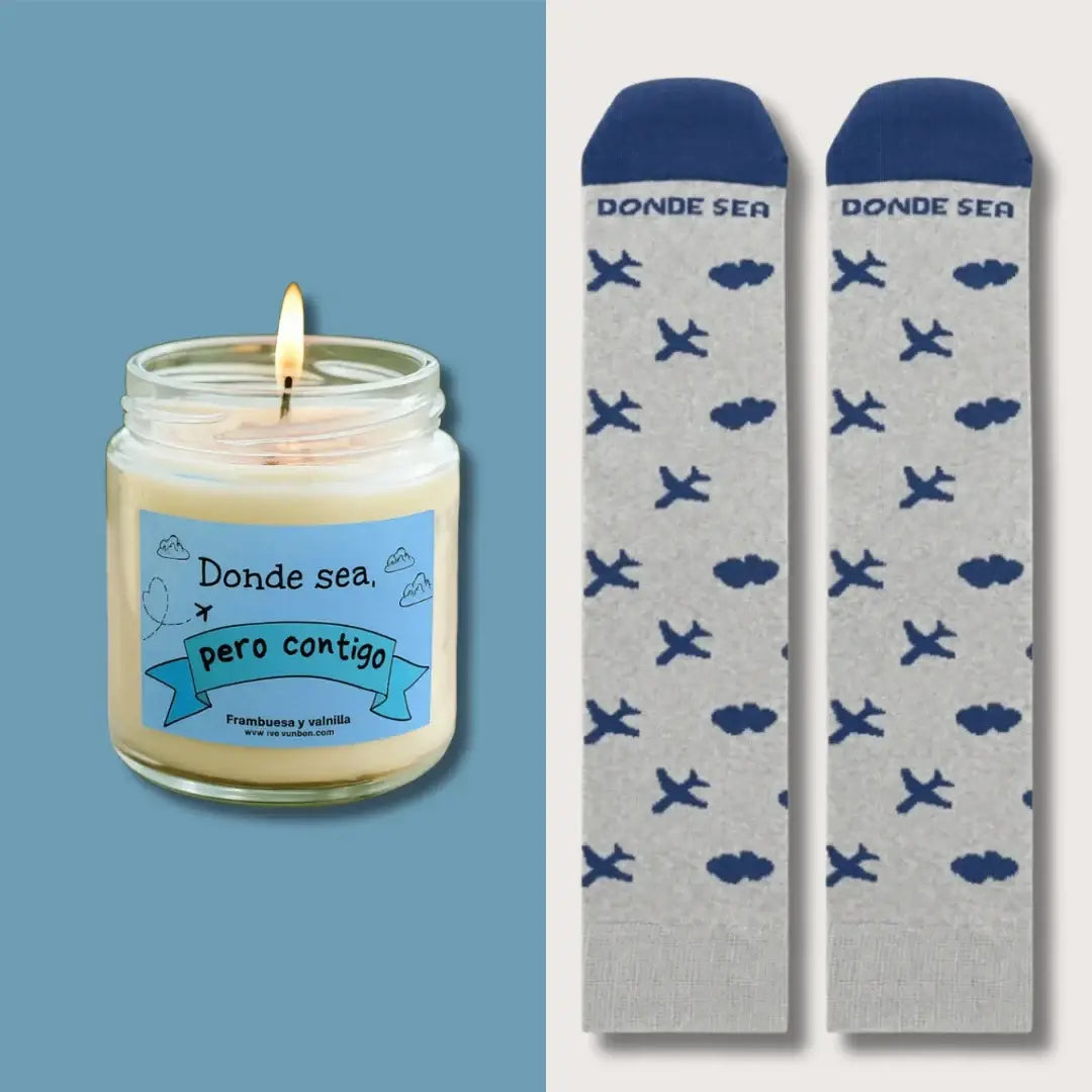 `Pack regalo para parejas con calcetines y vela de soja`