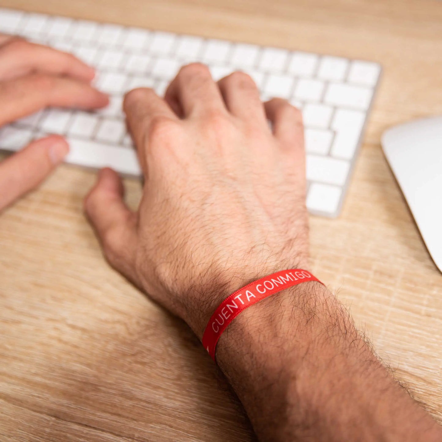 Pulsera de tela con mensaje 'Cuenta conmigo' - Regalo de amistad original