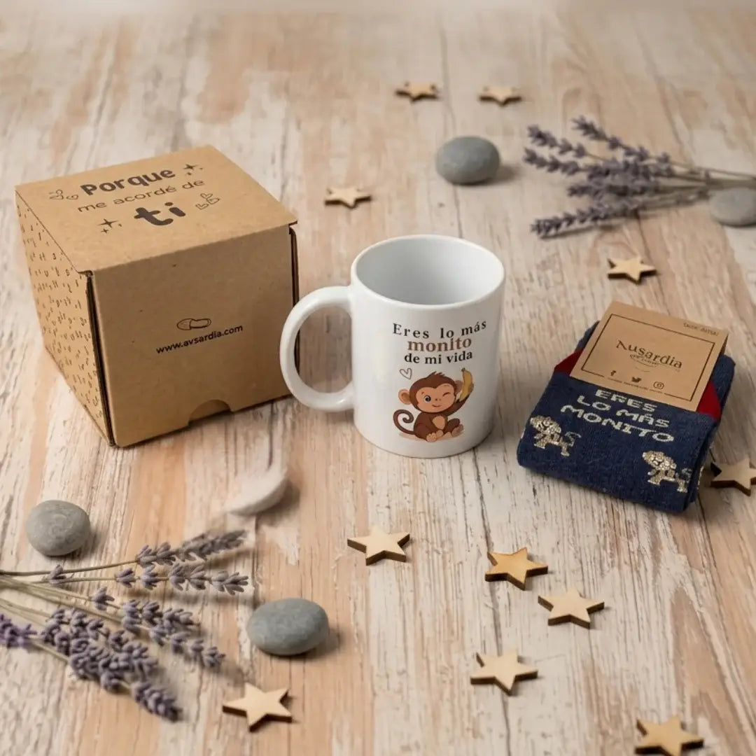 Set de taza y calcetines con mensaje 'Eres lo más monito de mi vida', regalo original y divertido para cumpleaños, aniversario o San Valentín