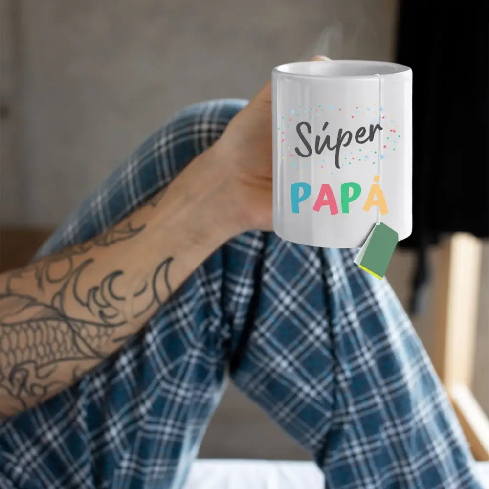 Set regalo Día del Padre Súper Papá con taza y calcetines con mensaje - fabricado en España