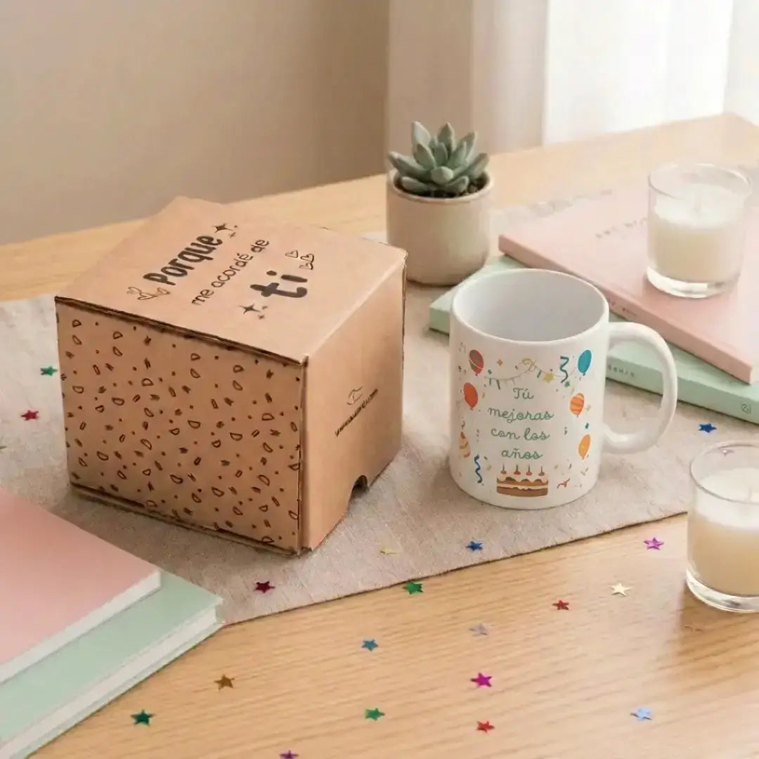 Taza «Tú Mejoras Con Los Años» | El Regalo para Cumpleaños que Siempre Acierta